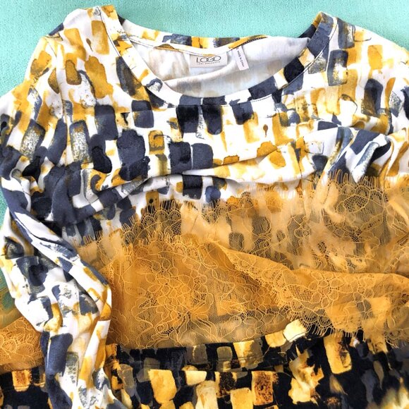 LOGO by Lori Goldstein Knit Top Lace Trim Tunic - Picture 5 of 6